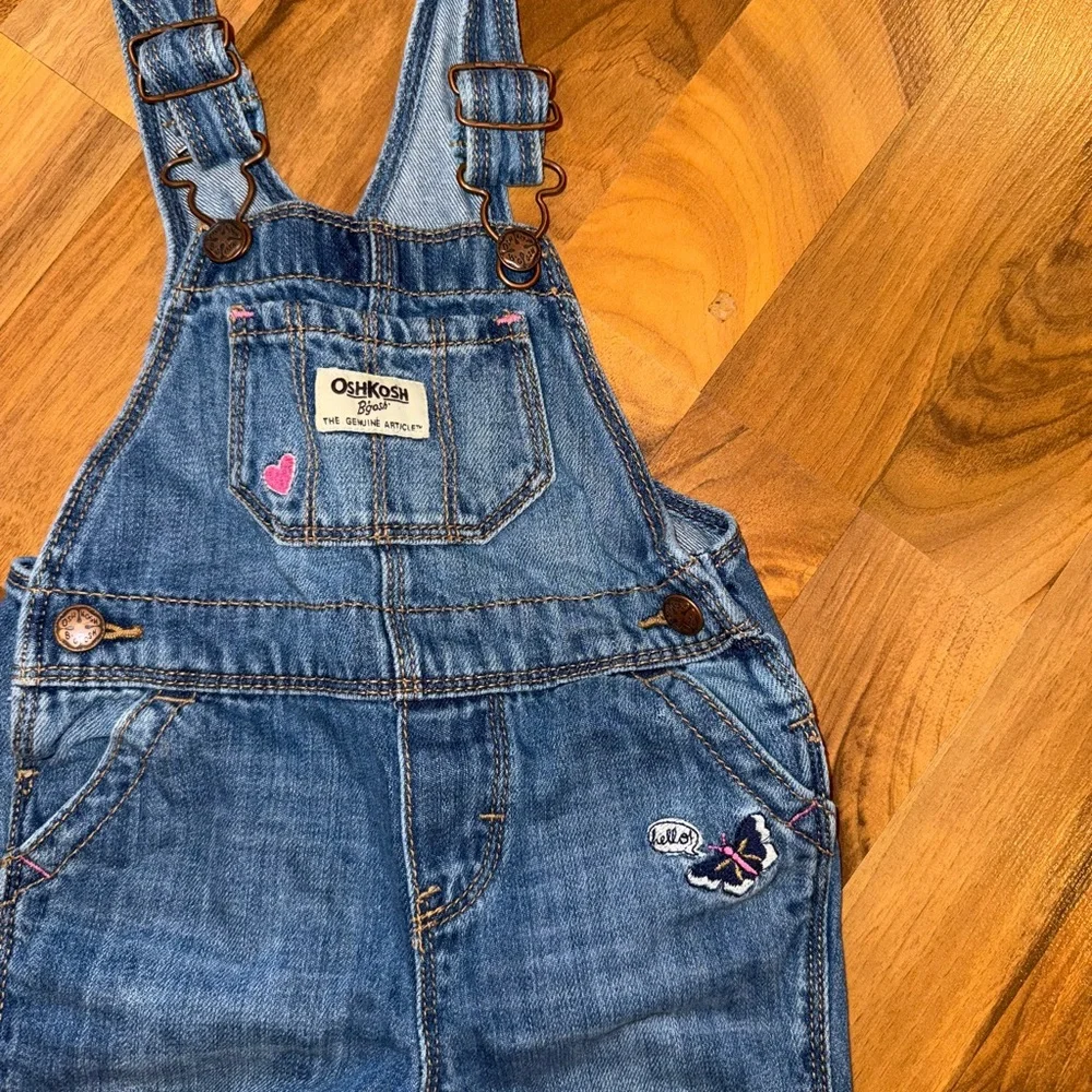 OshKosh B’Gosh girls denim embrodered patch overall‎ size 12 months